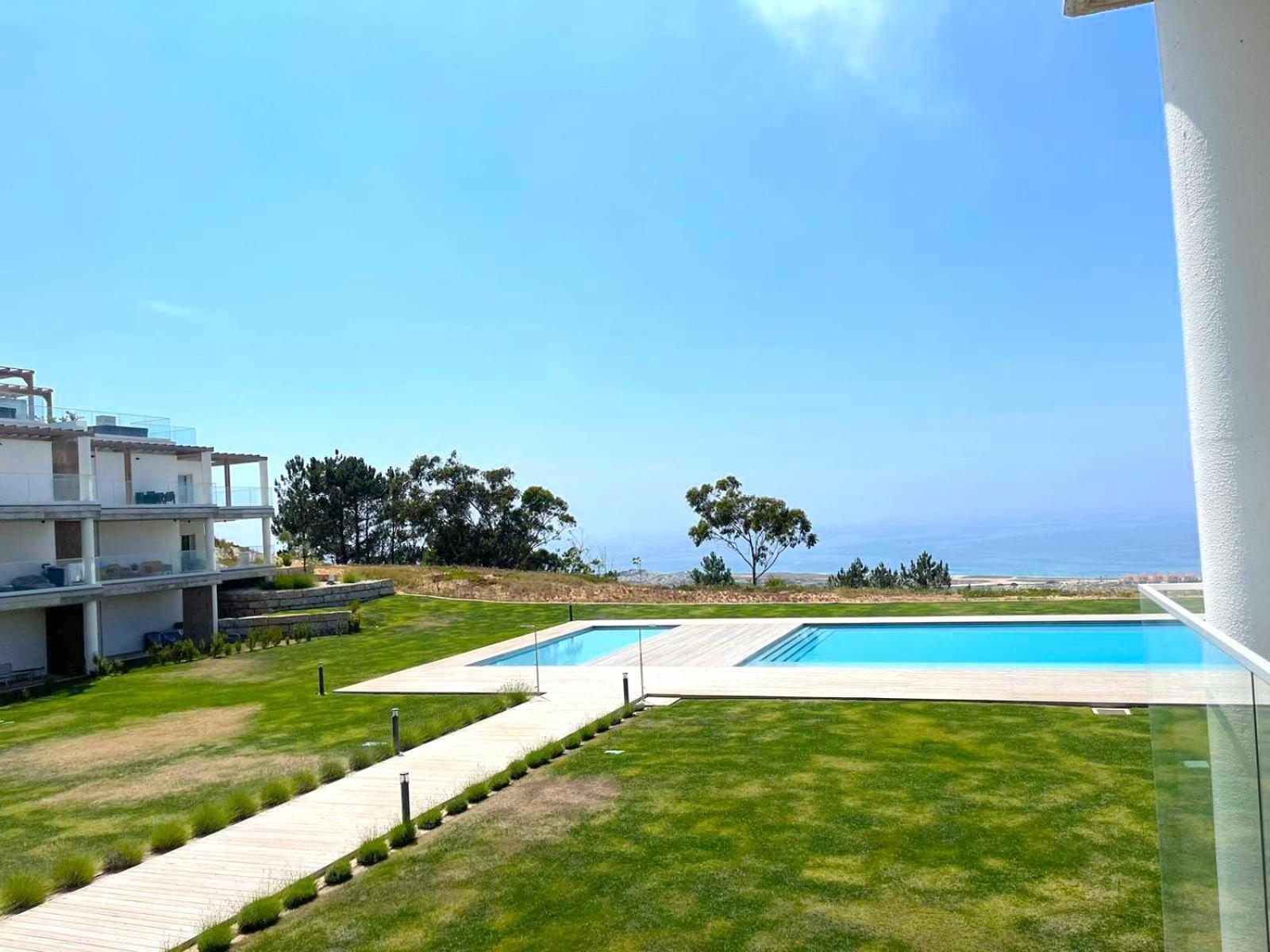 Mar A Vista - Condominium With Pool, Gym And Sea Views Nazaré Extérieur photo