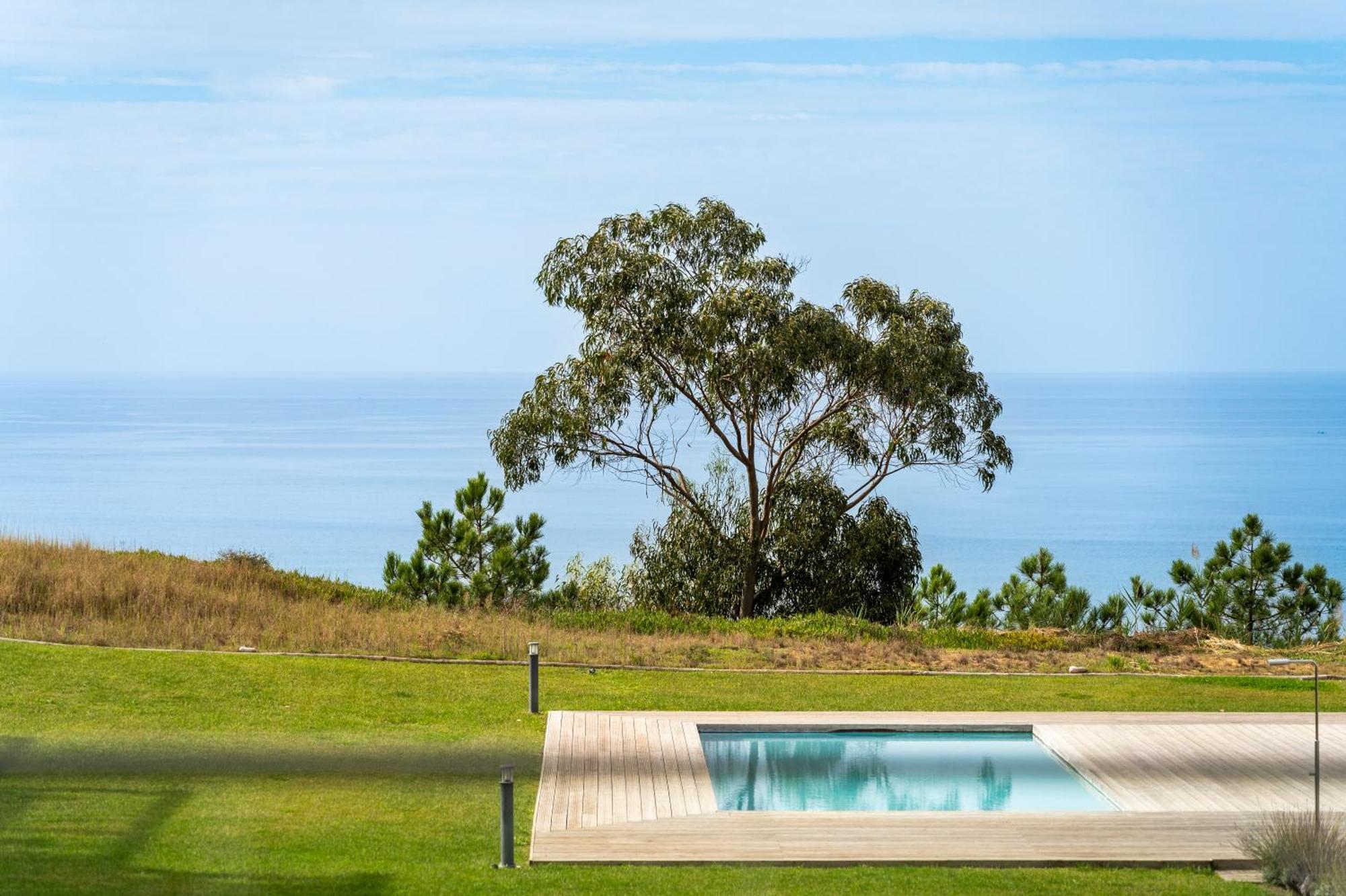 Mar A Vista - Condominium With Pool, Gym And Sea Views Nazaré Extérieur photo
